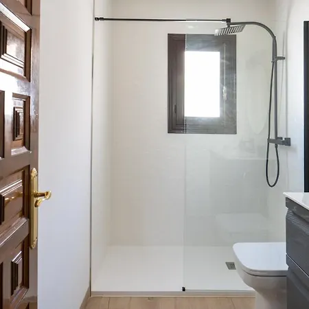 Lovely 1- Bedroom With Pool, Close To The Apartment Vera