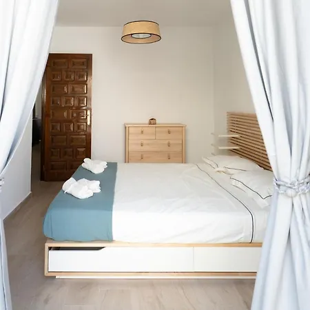 Lovely 1- Bedroom With Pool, Close To The * Vera